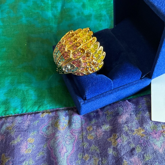 NEW$148 Kurt Geiger LONDON Pave Eagle Ring in Box Rainbow Crystals Gold - Picture 6 of 8